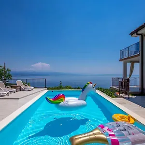 holiday-home-kvarner.primorje-gorskikotar.com/